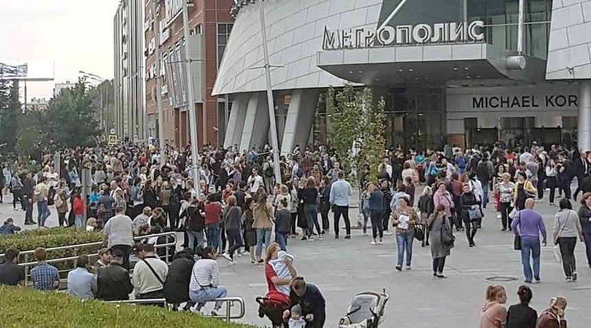 Peste 10.000 de oameni au fost evacuaţi la Moscova. Foto: Instagram