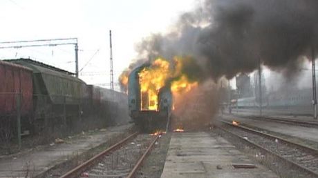 Cabina locomotivei unui tren a luat foc pe traseul Chișinău-Ocnița, în apropiere de Fălești. Foto: ziuanews.ro