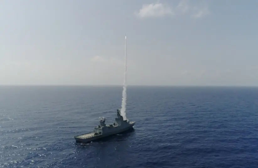 Военно-морской "Железный купол", известный как C-Dome, успешно перехватил передовые цели.