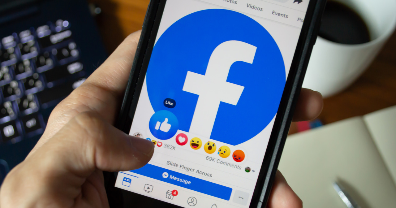 The Guardian: Facebook не будет наказывать за оскорбление публичных персон.