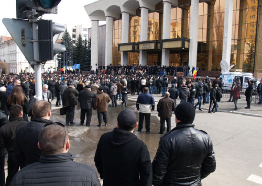 La protest au participat și reprezentanți ai Partidului Socialiștilor, în frunte cu Victor Șelin.