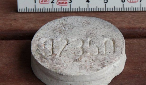 Mercurul din amalgamul dentar se vaporizează în crematorii şi este responsabil parţial de poluarea atmosferică cu mercur.
