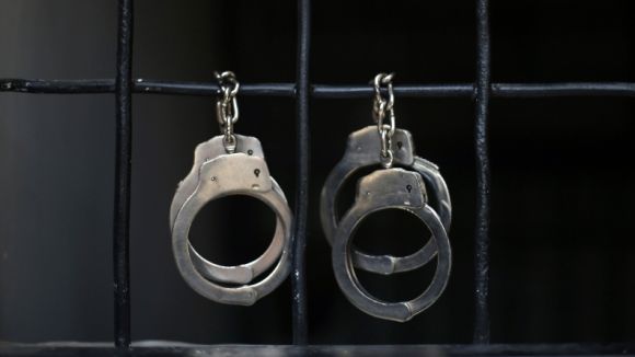 Отказ в признании вины может обернуться предварительным арестом.