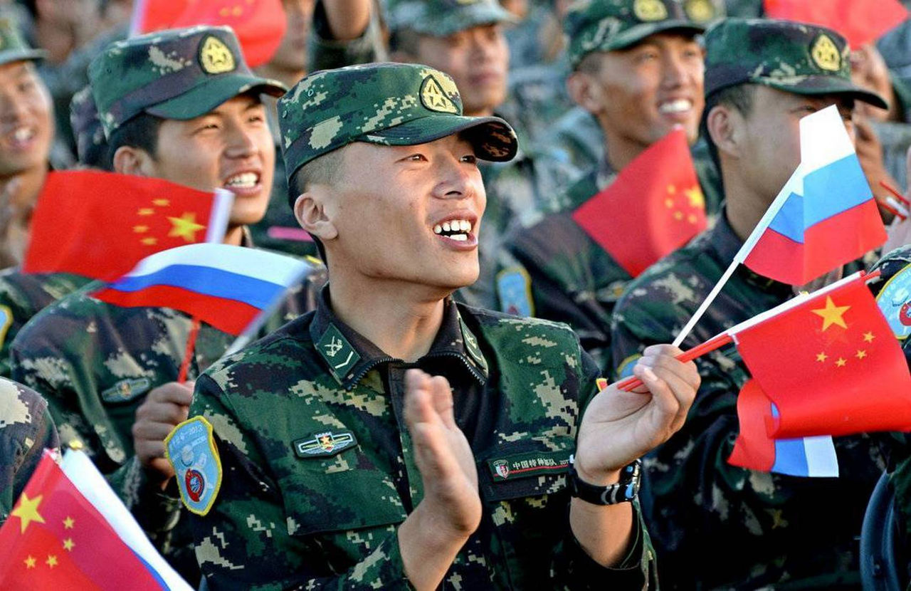 The Guardian: Россия провела совместные военные учения с Китаем.