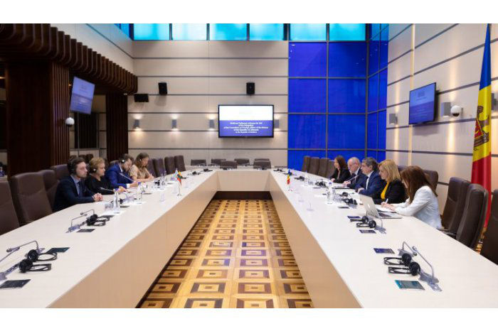 Спикер парламента Игорь Гросу встретился с делегацией Литвы.