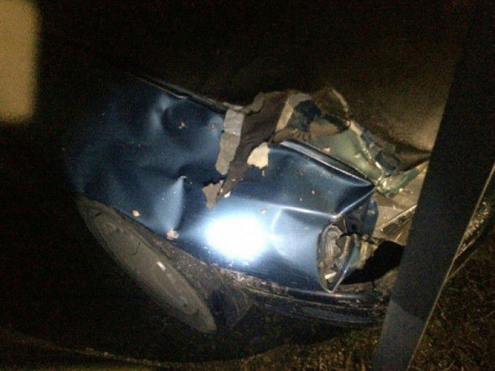 Bărbatul şi-a parcat automobilul în curte şi a fugit de acasă. Foto: igp.md