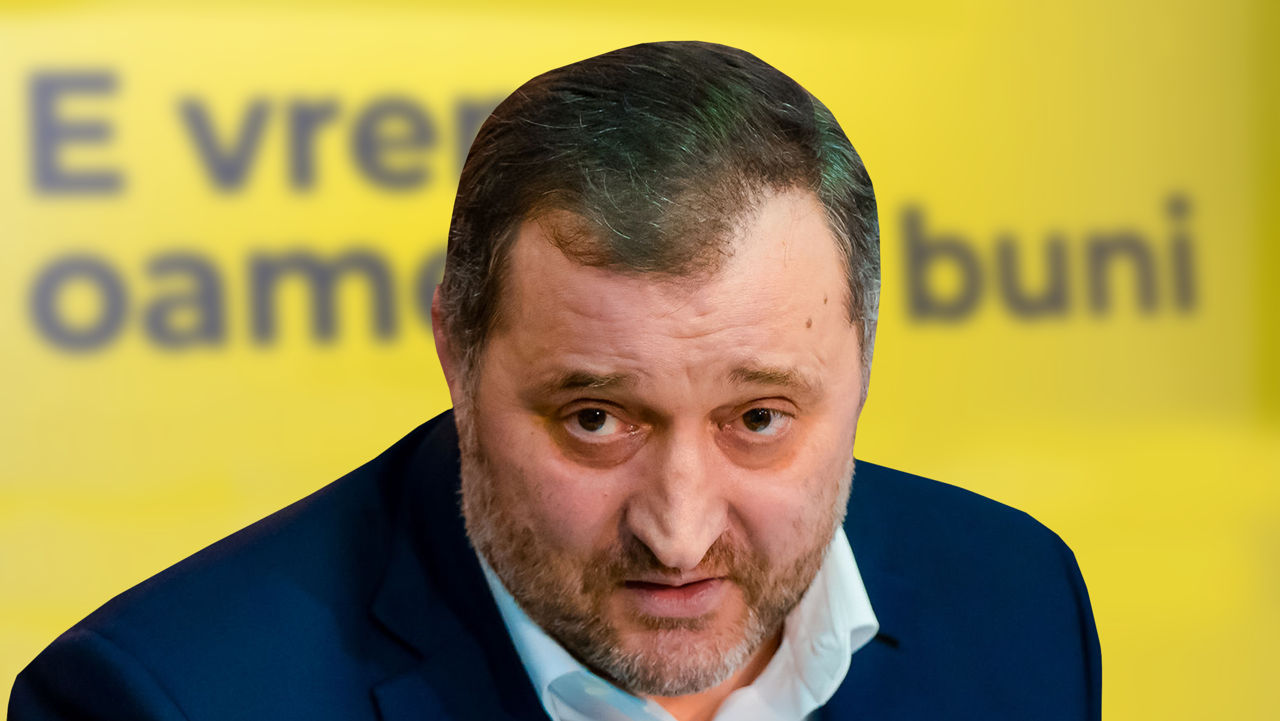 Бывший премьер-министр Влад Филат.