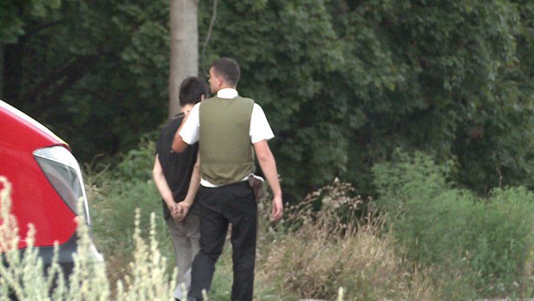 Bărbatul care a ameninţat locuitorii sectorului Buiucani, extrădat. Foto: prime.md