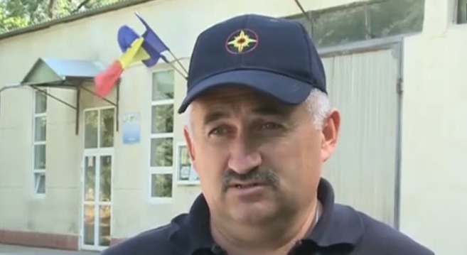 Мужчина оставил дома предсмертную записку, а на берегу реки Прут - свою одежду и документы.