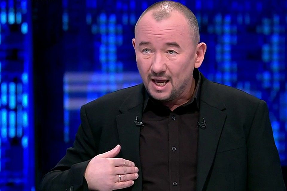 Артем Шейнин известен патриотичными высказываниями и эксцентричным поведением.