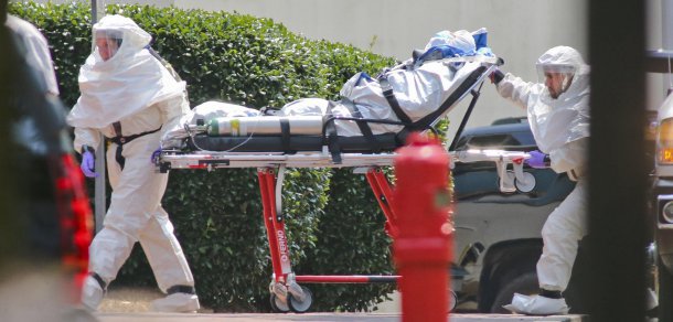 Spitalul din Texas a anunţat internarea pacientului într-un comunicat publicat marţi.