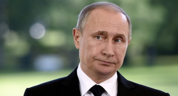Vladimir Putin, a cerut vineri guvernului condus de Dmitri Medvedev să elaboreze un nou program de reînarmare.