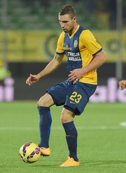 Artur Ioniţă a marcat un gol superb pentru echipa sa de club Cagliari. Foto: Zimbio