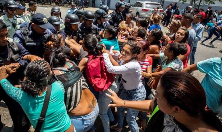 Morți la o închisoare din Venezuela. Deținuții au vrut să evadeze