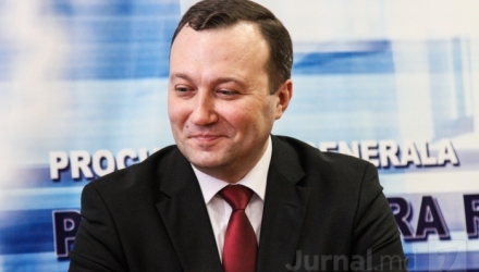 Procurorul Partidului Democrat și al lui Vladimir Plahotniuc, via Eugenia Ostapciuc – Marian Lupu, și-a dat arama pe față întru-un interviu acordat prestigiosului post de radio Europa Liberă.