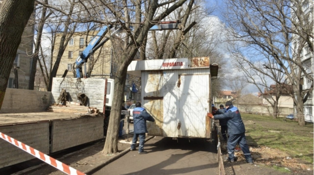 В 2018 году было убрано около 100 киосков, скоро снесут еще 15.