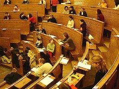 Printre ei figurează atît studenți din Uniunea Europenă, spațiul CSI, dar și din Orientul Mijlociu și Africa