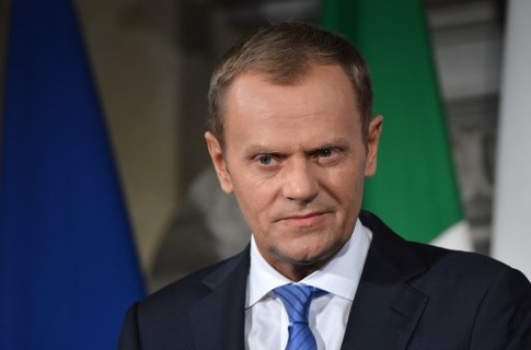 Дональд Туск назвал оговорку американского президента проблемой репутации США.