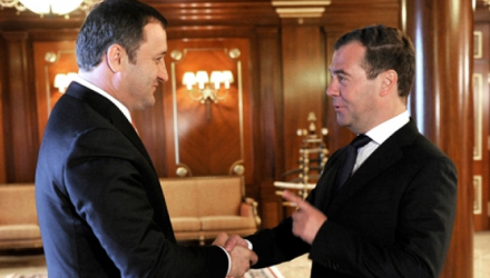 Cei doi premieri au făcut o trecere în revistă a relaţiilor bilaterale, menţionînd dinamica pozitivă a acestora în ultima perioadă