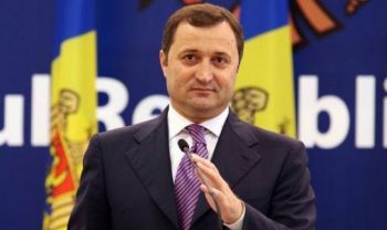 PCRM a votat pentru PL, iar PD şi PLDM nu au votat