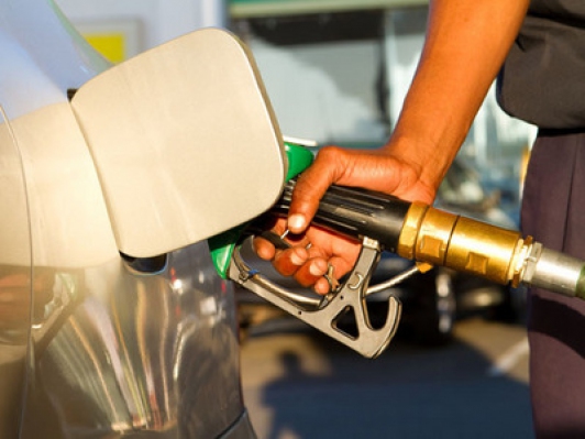 Celelalte companii petroliere deocamdată afișează prețul vechi la carburanți