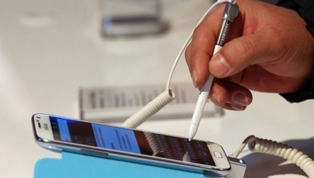 “Ne așteptăm ca 2013 să fie anul Phabletei”, a spus Neil Mawston, director la Strategy Analytics.