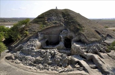 На востоке страны нашли самые крупные древние сооружения из камня. Фото:  forwhattheywereweare.blogspot.com