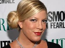 Tori Spelling a anunţat fericita veste printr-o postare pe site-ul său. Foto: metrolic.com