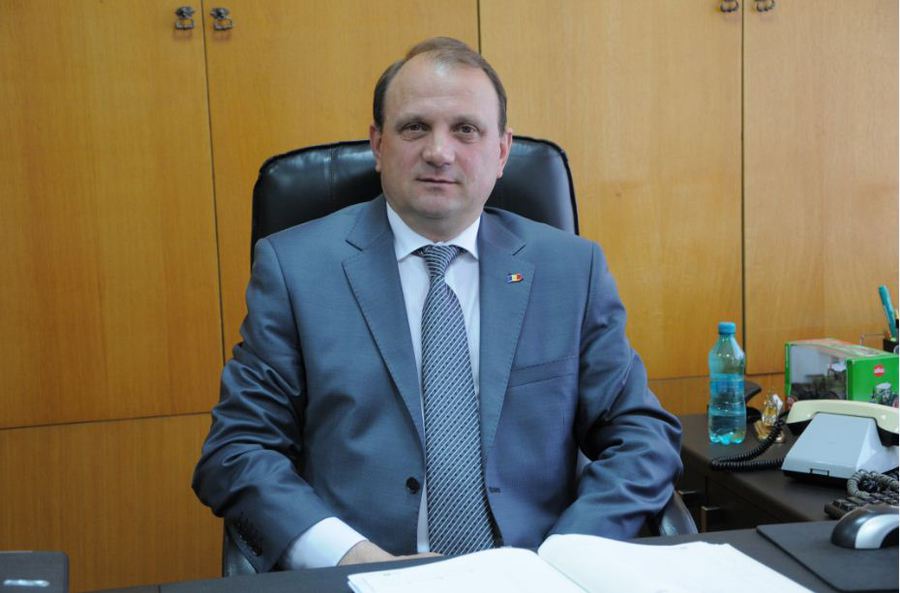 Бумаков: "Тот, кто занимает какую-либо высокую должность, всегда должен быть готов уйти в отставку". Фото: tribuna.md