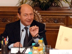 Urmează o preluare a funcţiilor de preşedinte, la Cameră şi Senat
