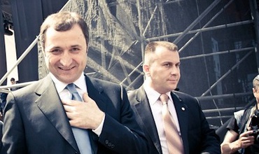 "Eu deja încep să obosesc de atâtea condiţionări"