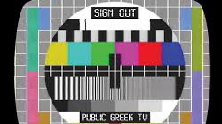 Atât emisia televiziunii cât şi a radioului de stat din Grecia au fost suspendate.