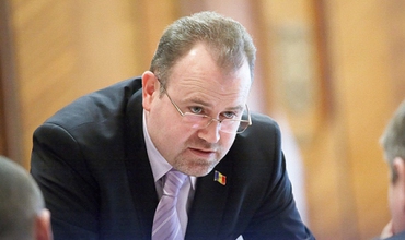 Михай Годя полагает, что компромисс уже найден, а Влад Филат останется у власти до выборов 2014 года. Фото: Vesti.md