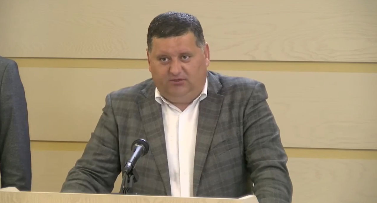Депутат Партии социалистов РМ Петру Бурдужа. 
