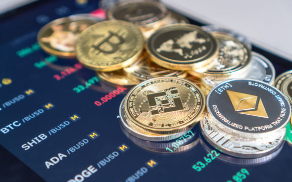 Fiecare al optulea locuitor al Marii Britanii deține criptomonede.