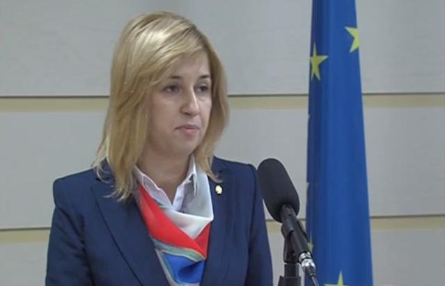 Выход Влах из фракции ПКРМ в парламенте дает ей возможность отмежеваться от нынешней позиции коммунистов.  Фото: omg.md