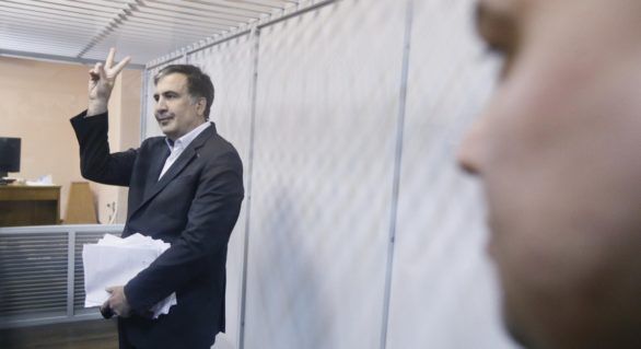 Mihail Saakașvili se declară prizonier de război.