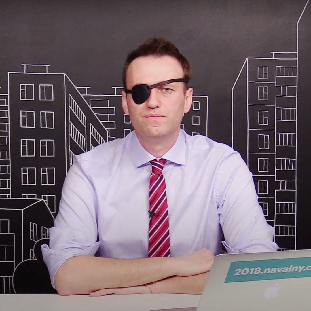 Навальный: Представляю, как буду ходить по зоне со стильной тростью.