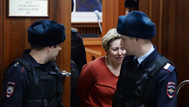 Никто умышленно не закрывал кинозалы, заявила управляющая "Зимней вишни".