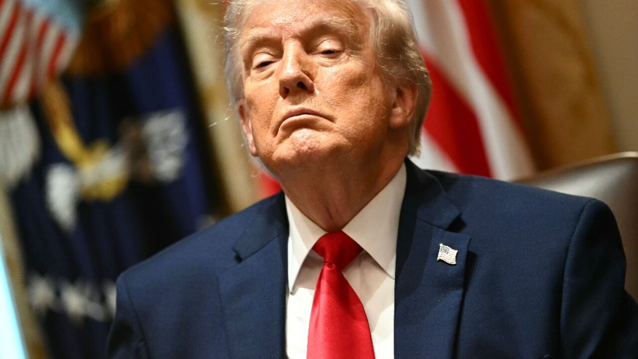CNN: Трамп угрожает каждому одиннадцатому жителю планеты.