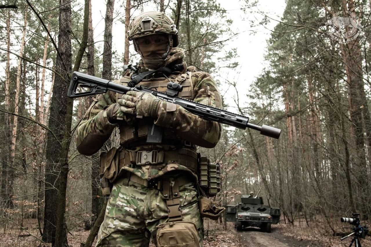 Украинские военные утверждают, что за сутки сбили четыре самолета.