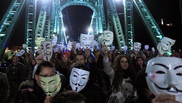 5 ноября почти в 500 населённых пунктах по всему миру прошли митинги протеста в рамках "Марша миллиона масок".