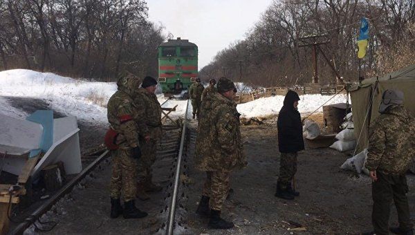 Исключение будет сделано только для гуманитарных грузов.