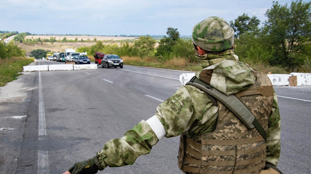 На границе в Херсонской области будут открыты КПП.