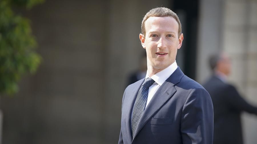 Сооснователь и генеральный директор Facebook.