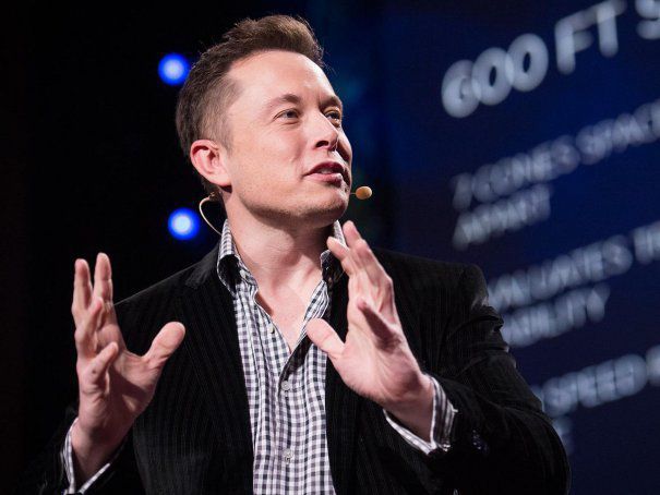 Elon Musk a vândut 20.000 de aruncătoare de flăcări în patru zile. 