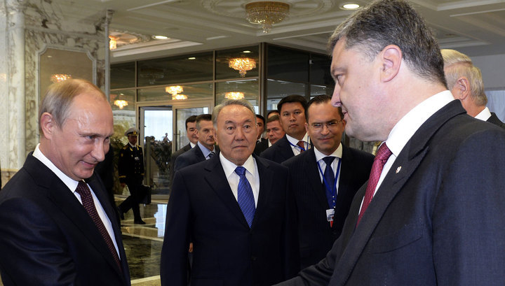 Президенты России и Украины на переговорах не обсуждают статус Крыма.