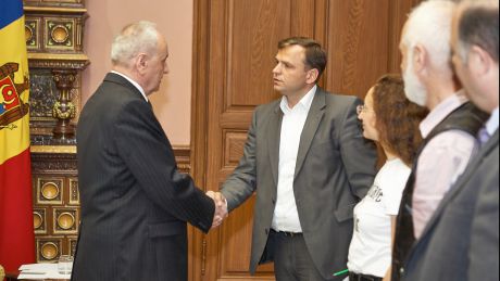 Șeful statului s-a întâlnit cu reprezentanții protestatarilor. Foto: president.md