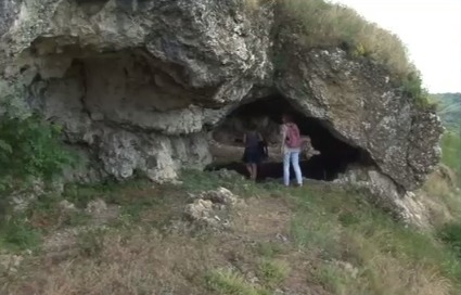 Включение пещеры Дуруитоаря Веке в европейский туристический маршрут поможет экономическому развитию сел в округе.