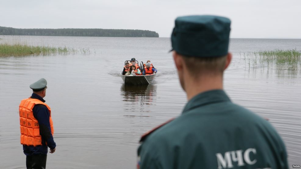 Фельдшер приняла звонок тонущего мальчика за шутку.